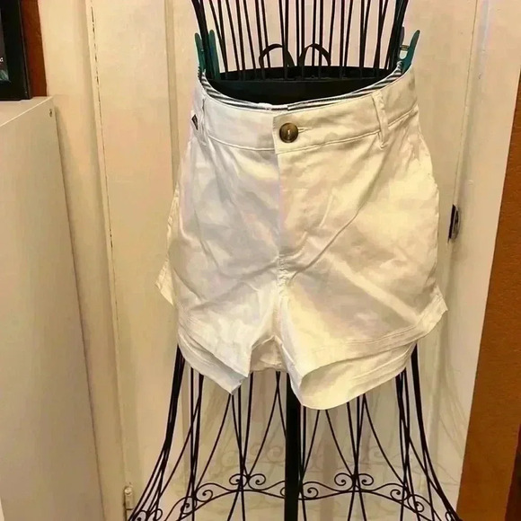 Columbia Shorts-Sz 10 - Picture 1 of 6